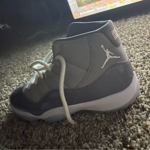 Sz 12 and Sz 9.5 cool grey 11’s